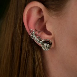 Nausznica czarny agat na prawe ucho, oryginalny kolczyk, wire wrapping