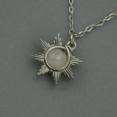 Mały wisiorek słoneczko kamień księżycowy, stal chirurgiczna, słońce