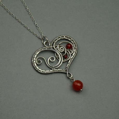 Wisiorek serce karneol wire wrapping