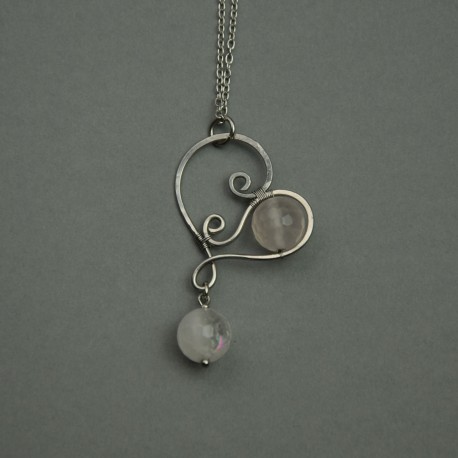 Wisiorek serce kwarc różowy wire wrapping