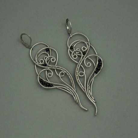 Długie unikatowe kolczyki czarny agat, wire wrapping