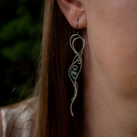 Długie kolczyki, apatyt i topaz, wire wrapping