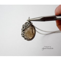 Wisiorek Kwarc z rutylem, wire wrapping