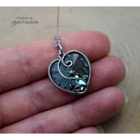 Wisiorek serce Swarovski Black Diamond, wire wrapping