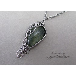 Wisiorek Prehnit, wire wrapping